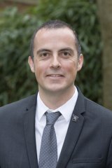 Michaël Bouloux löst Jean-Luc Chenut im Amt des Bürgermeisters von Le Rheu ab